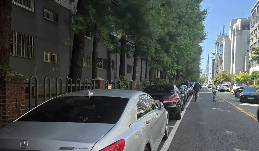 버기즈 탄방 주변 주차 공간