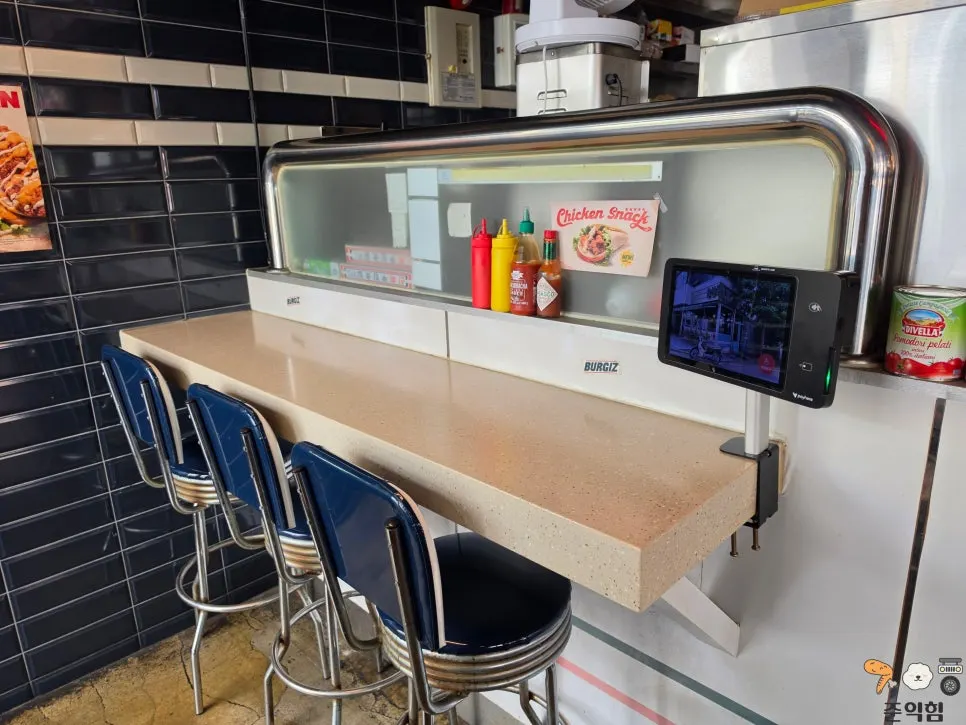 Bar seats at Buggies Tangbang good for solo dining