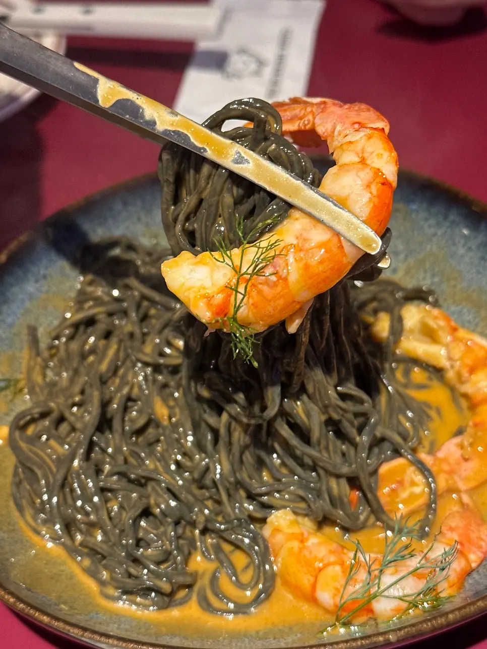 생면 비스큐 파스타 한 접시
