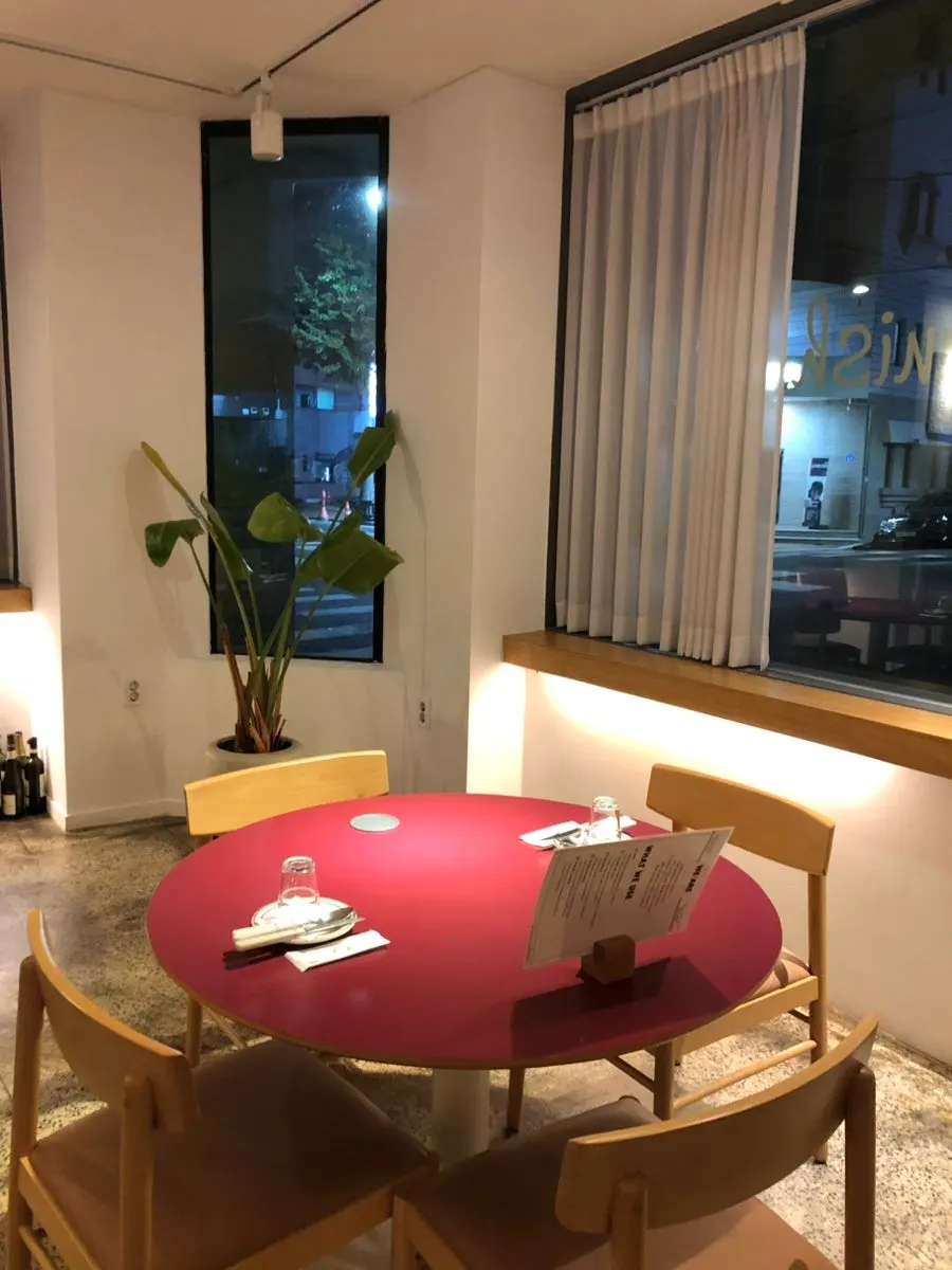 A corner seat at Burnish Resto, good for a blind date