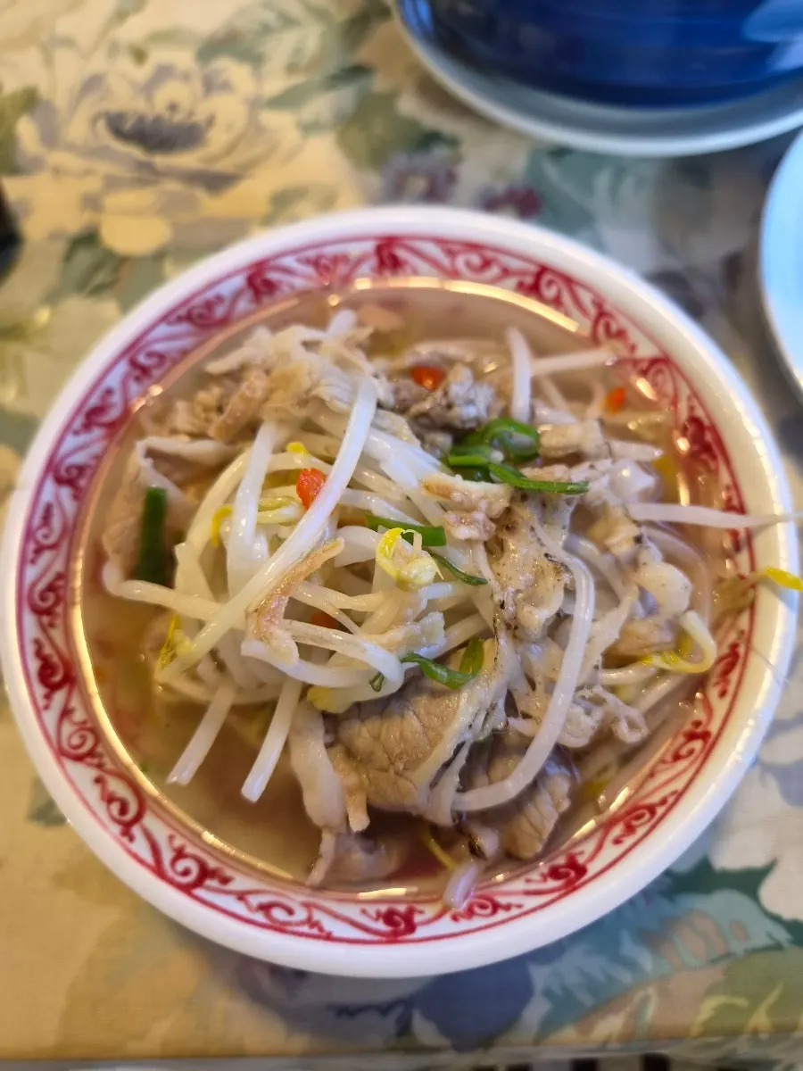 Charcoal-grilled beef and pho noodles