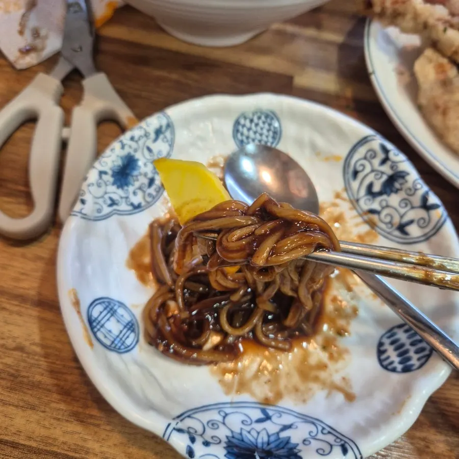 Chinese food spread with danmuji