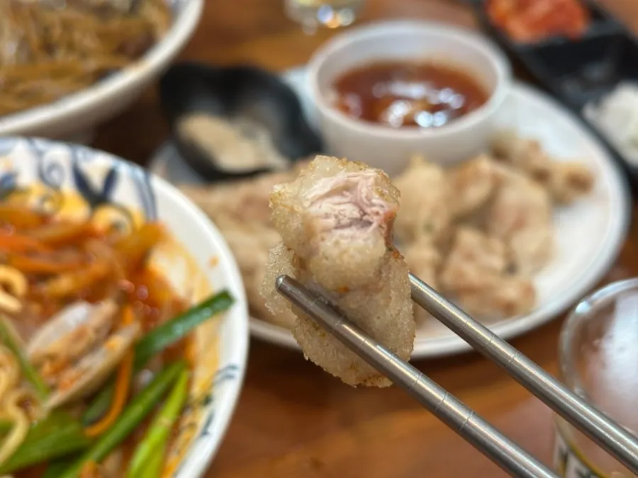 도톰한 돼지고기 찹쌀탕수육