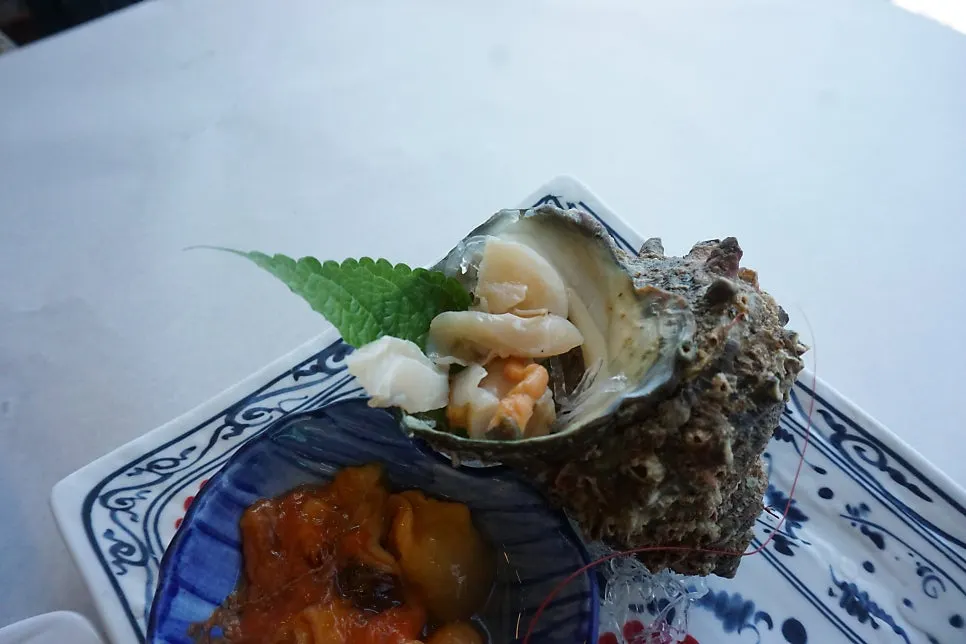 소라회와 멍게