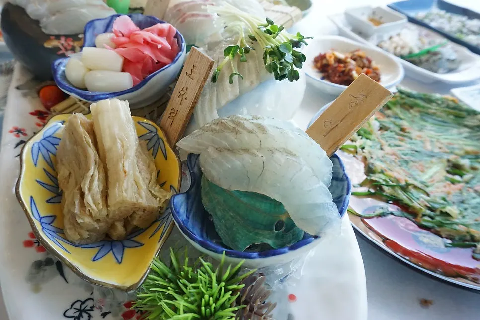 광어 참돔 도다리 농어 모듬회