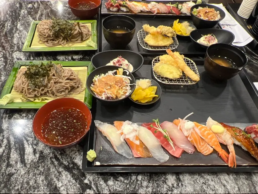 친구와 즐긴 초밥 식사