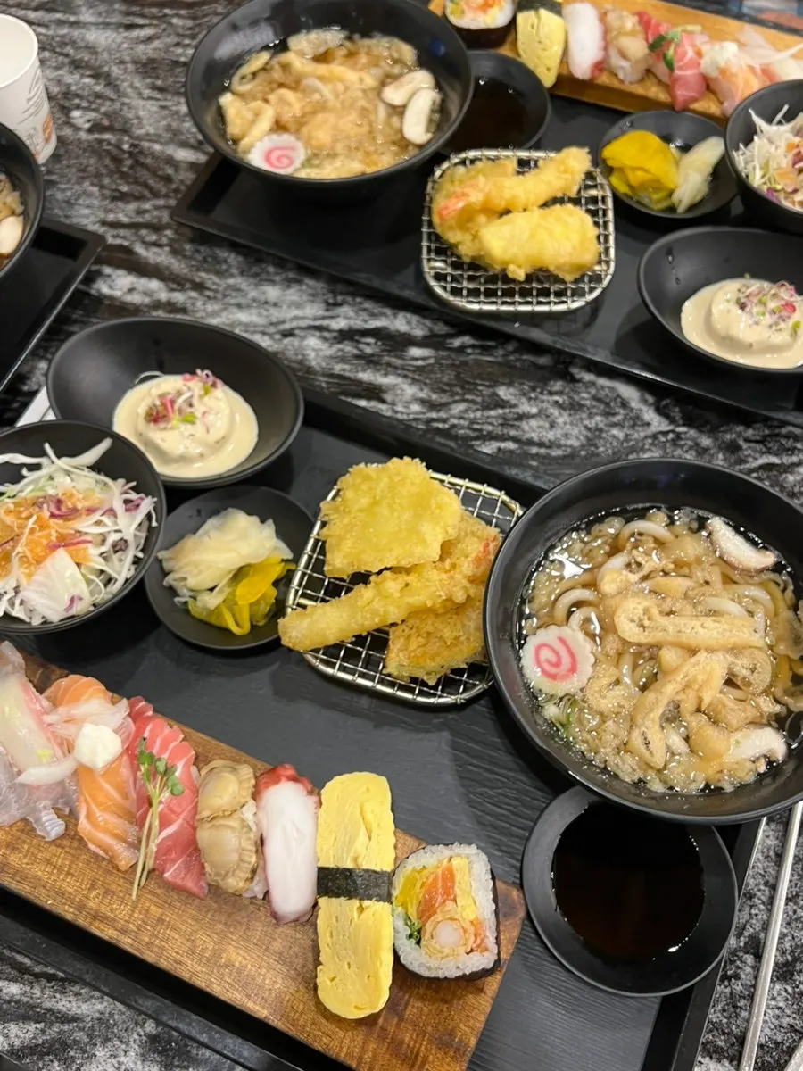 Moshi Moshi Gwangbok sushi set