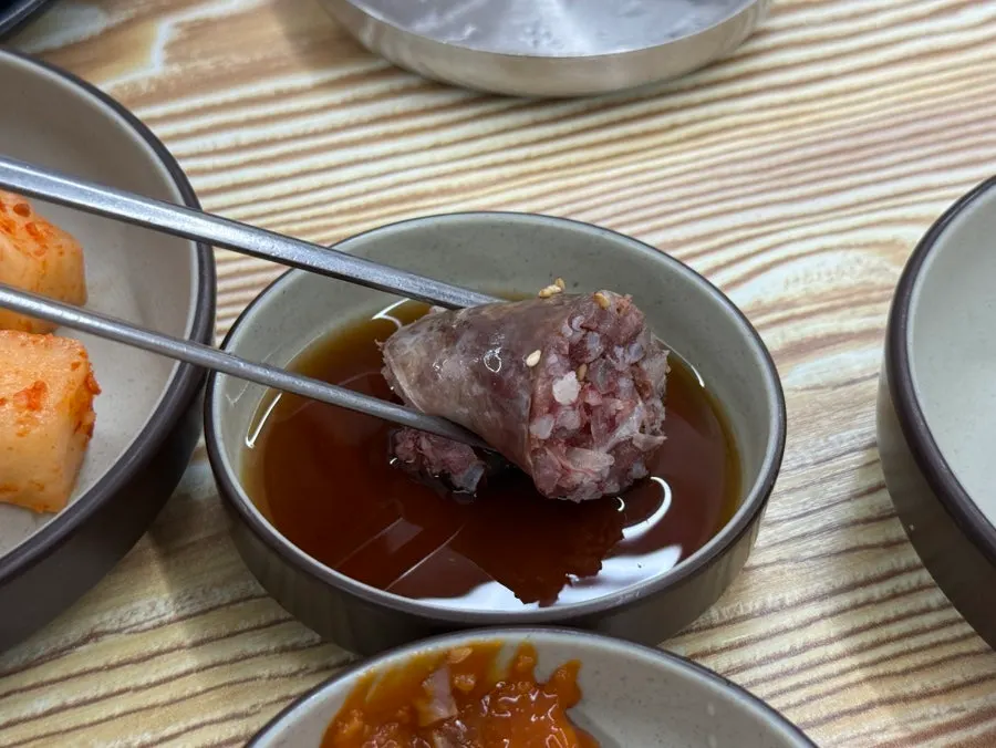 특제 간장 소스와 맛보기순대