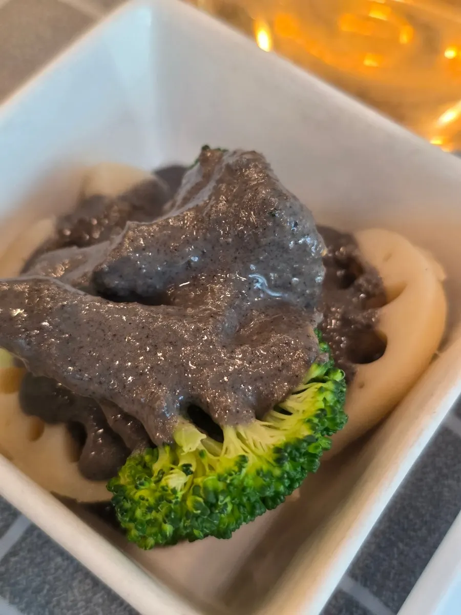 Korean set-meal side dish spread