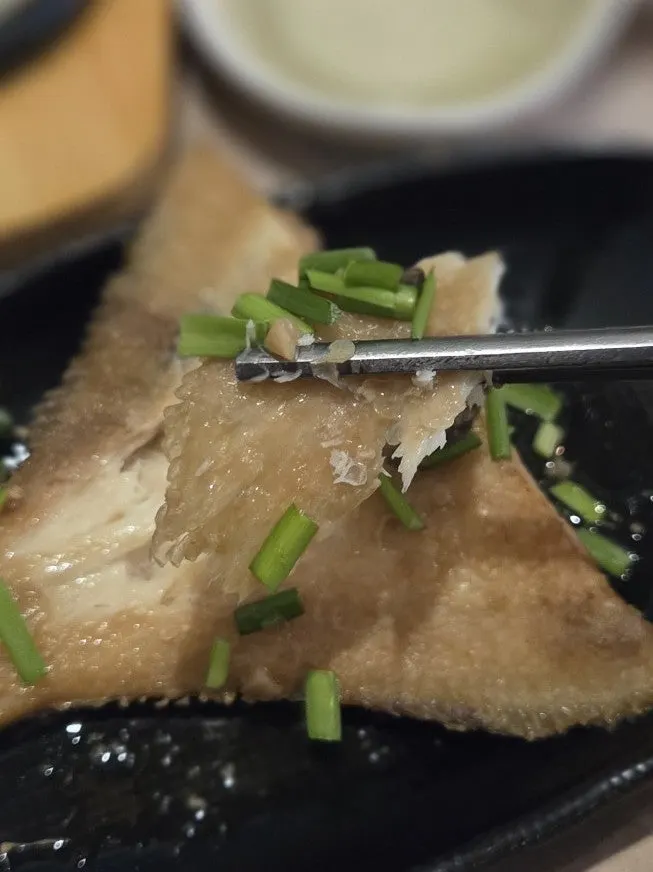Sliced gizzard shad with soy sauce and wasabi