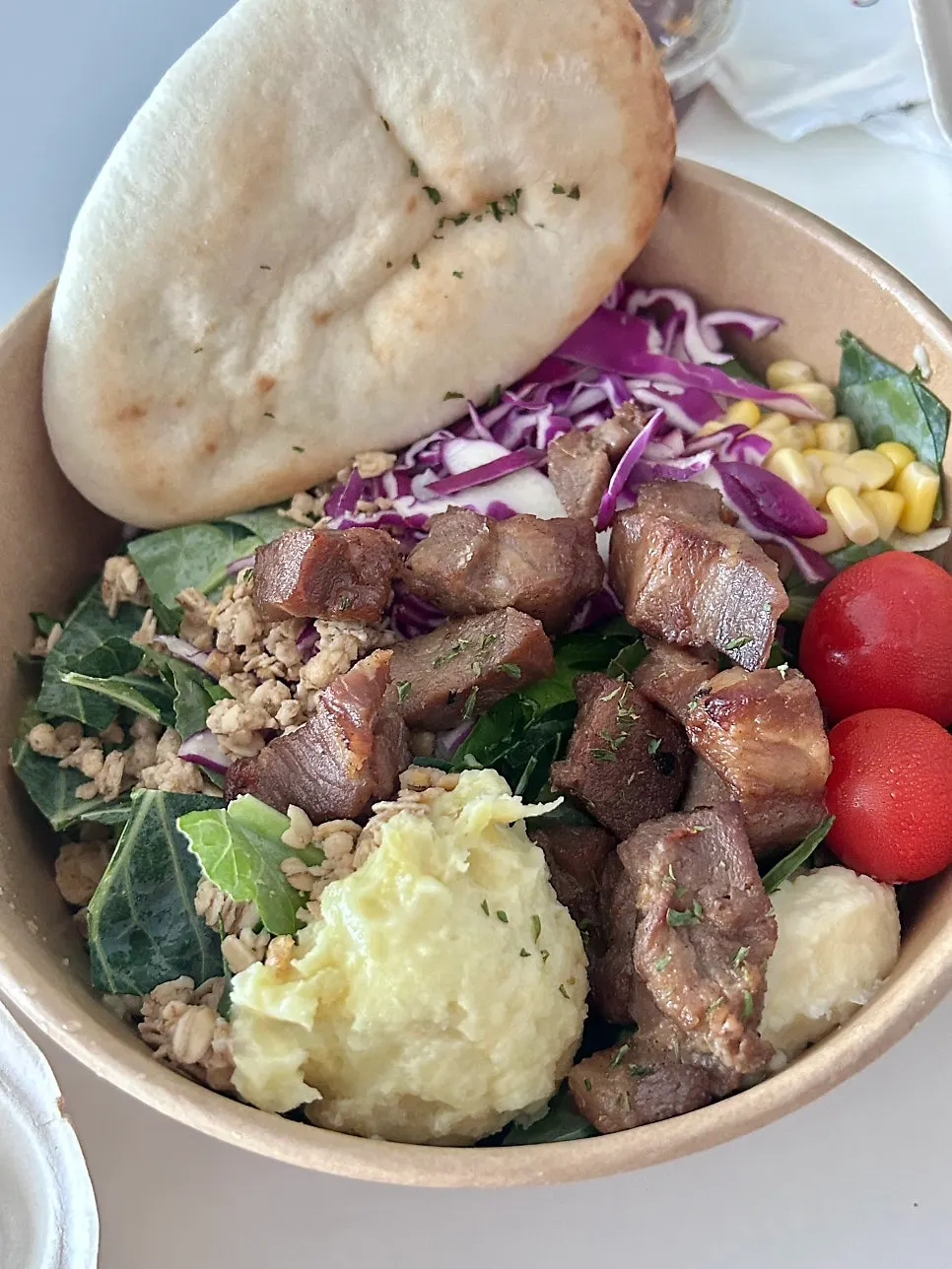 PARENTS Coffee & Salad, a poke salad favorite in Jungang-dong