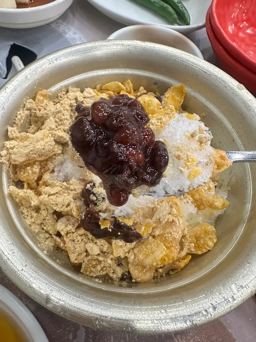 Complimentary patbingsu served after fried rice