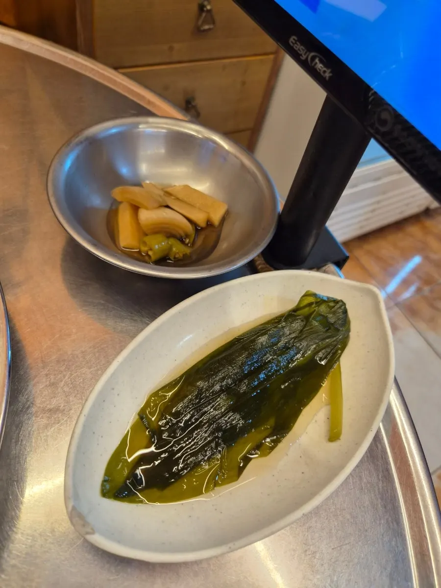 양파장아찌와 명이나물