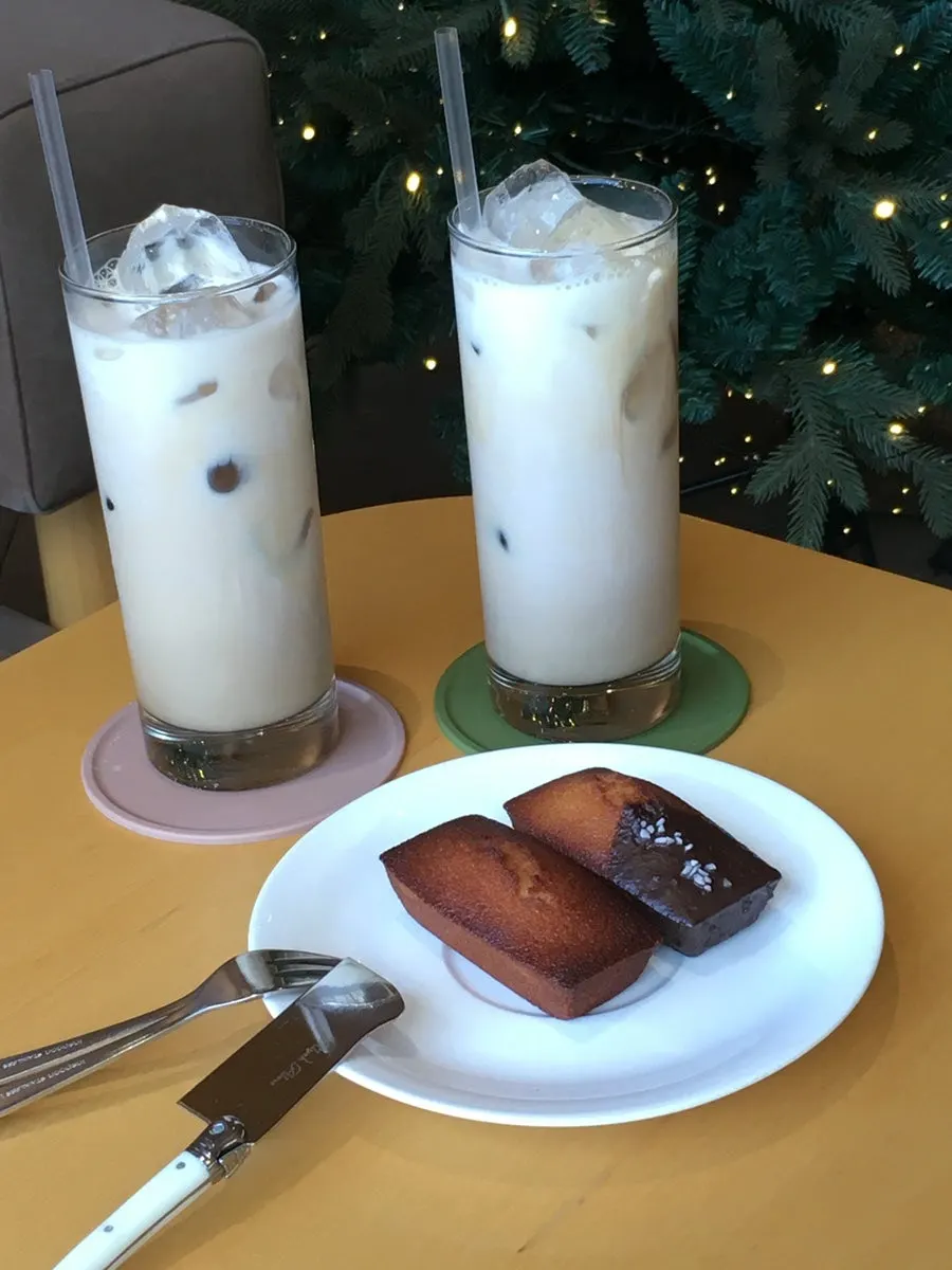 Milk tea on a café table