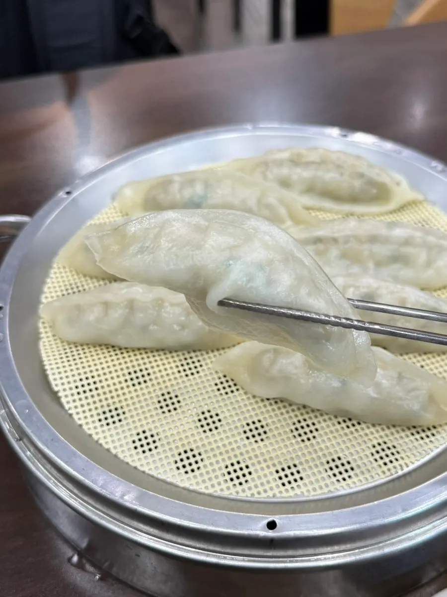 서면밀면 만두 접시