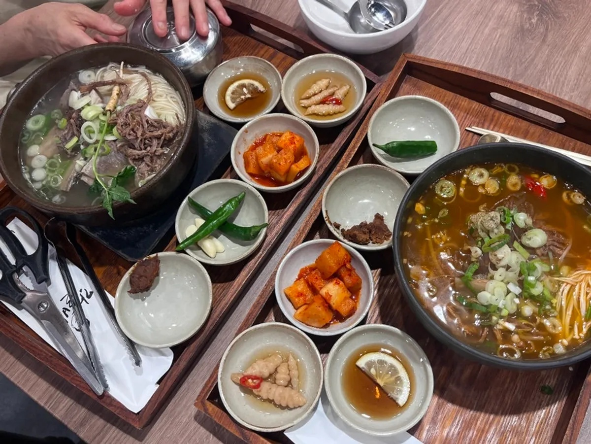 풀토핑 갈비탕과 얼큰 갈비국밥