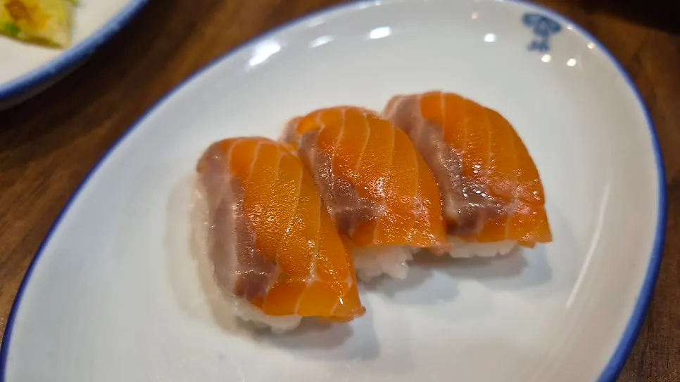 Sushi served alongside the Special A course