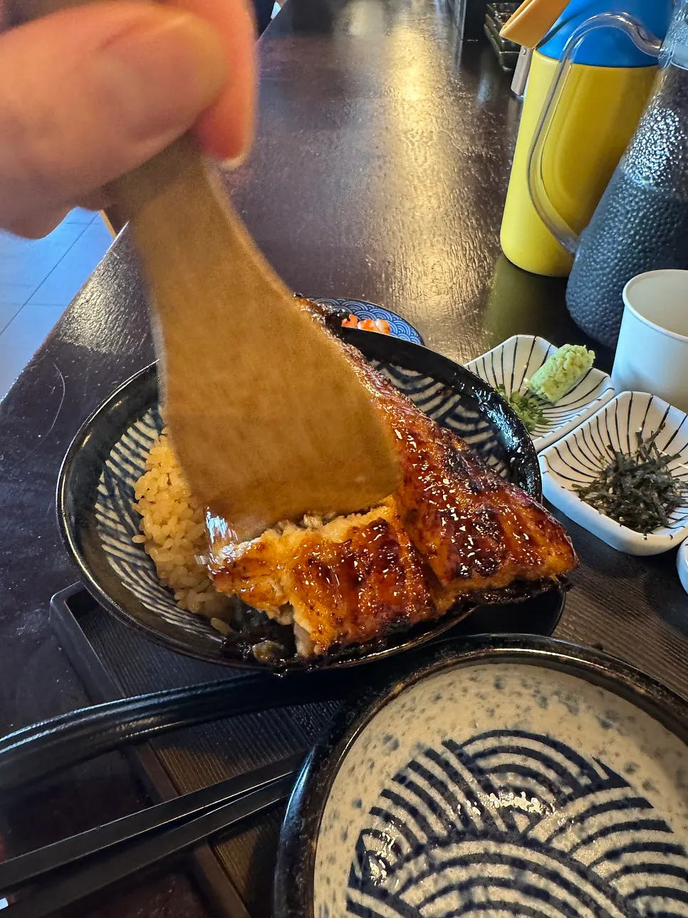 Jumbo Unaju with a gentle charcoal aroma