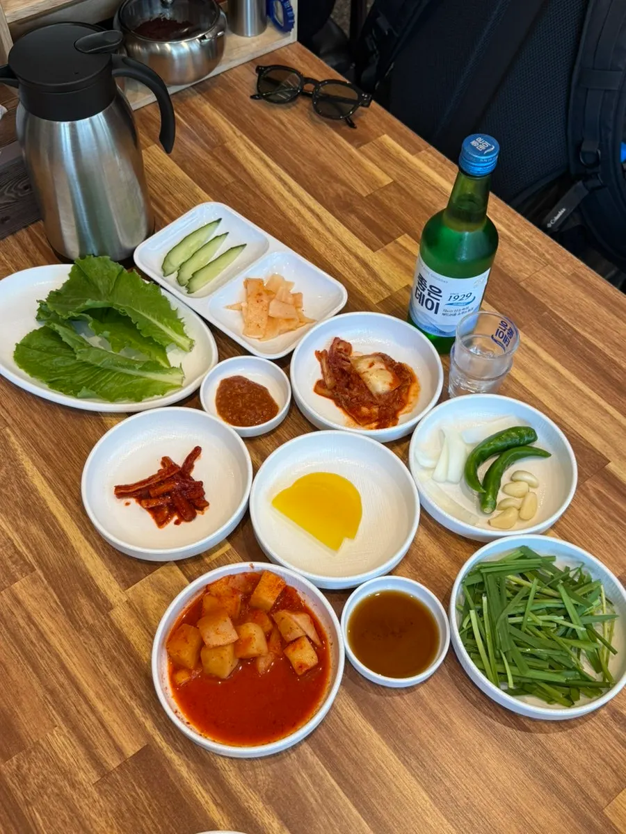 Bowls on the table after finishing the meal