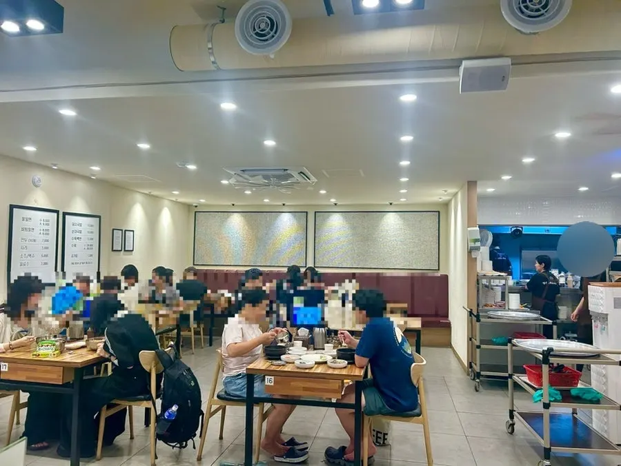 골목 안쪽 영동밀면&돼지국밥 위치