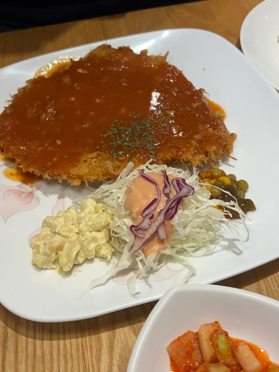 지하철 부산역과 기차역 사이 매장 입구