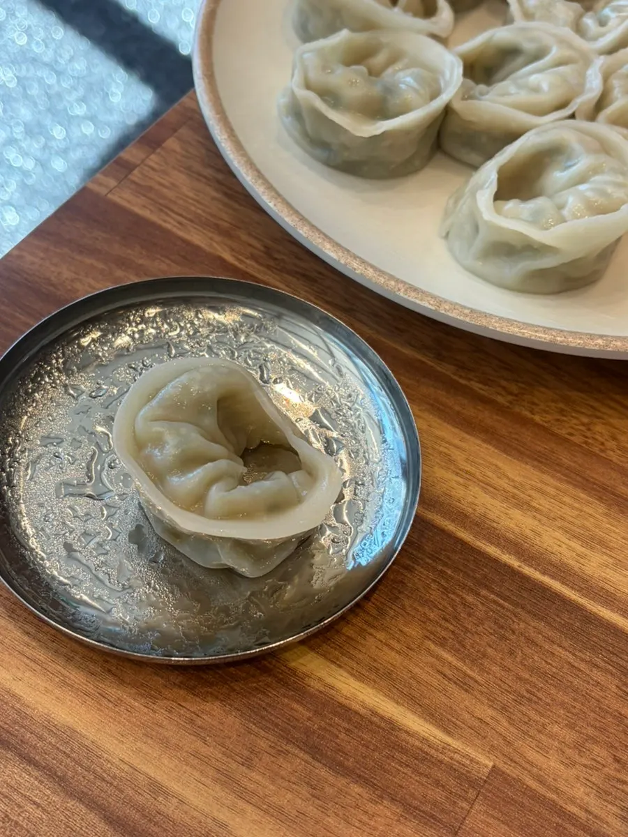 푸짐하게 담긴 수육