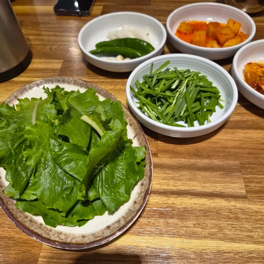 Dadegi paste and seasoning containers on the table
