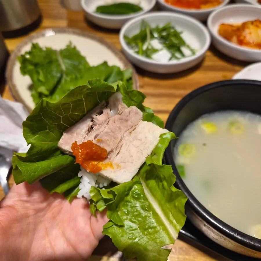 Suyuk wrapped in lettuce
