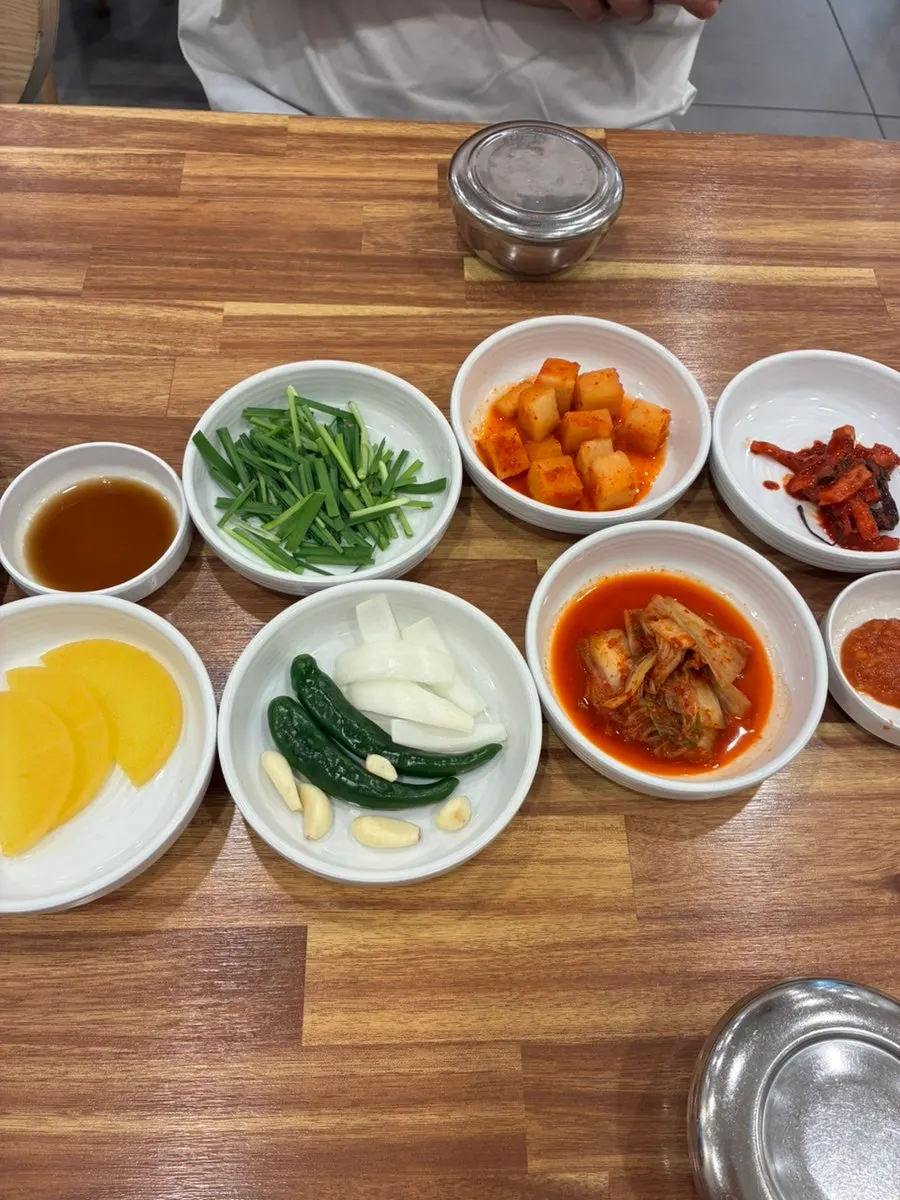 테이블에 설치된 테이블오더 화면