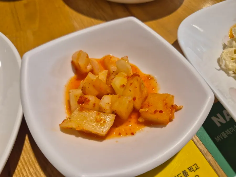 Extra-large Western-style Korean pork cutlet