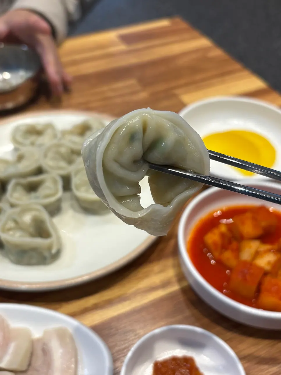 한 접시에 10개 나온 만두