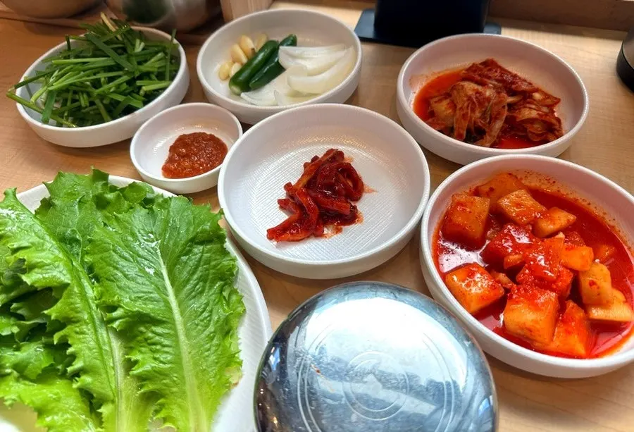 Sundae gukbap yang jadi pedas setelah dadegi dilarutkan