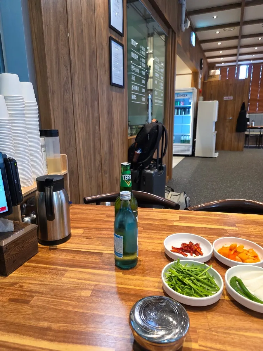 부산역 여행 중 방문한 식당 관련 사진