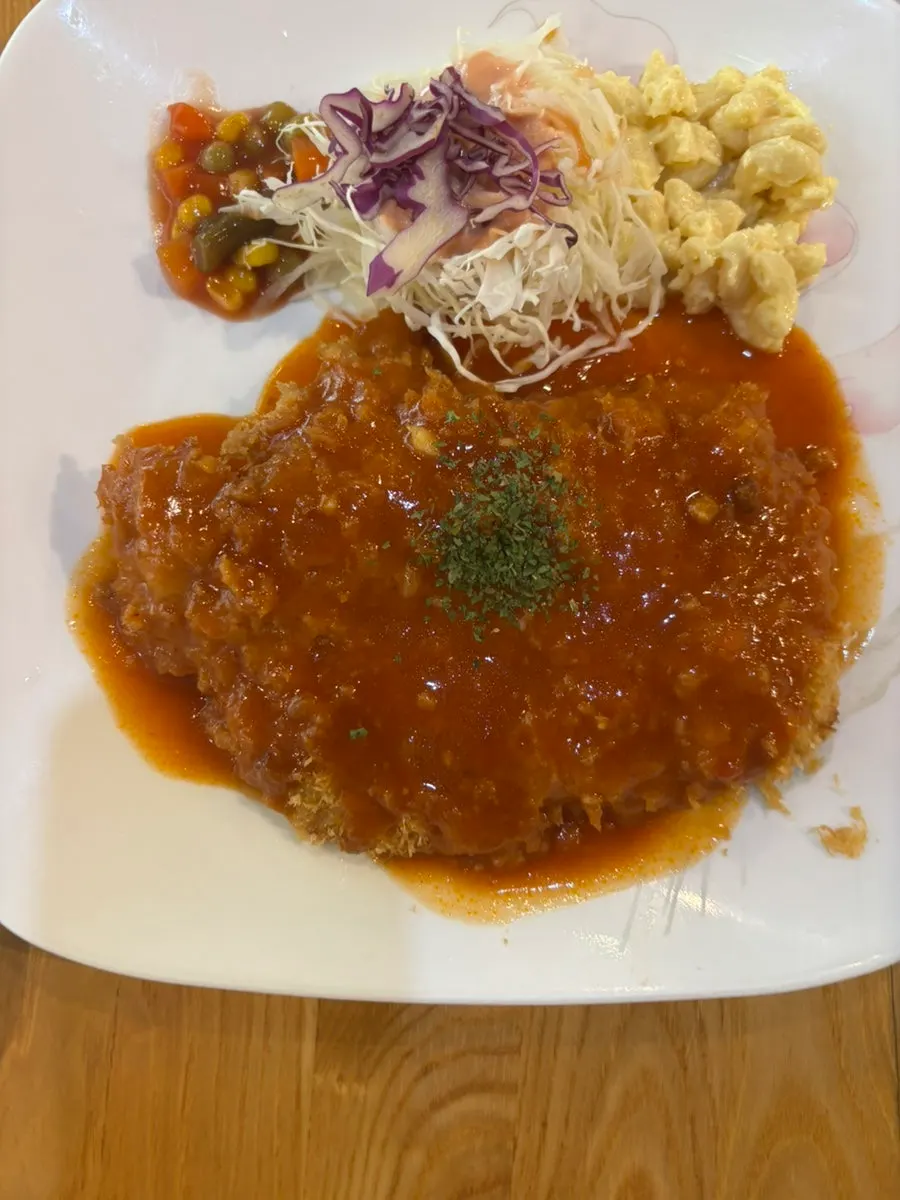 Pork cutlet topped with sweet sauce