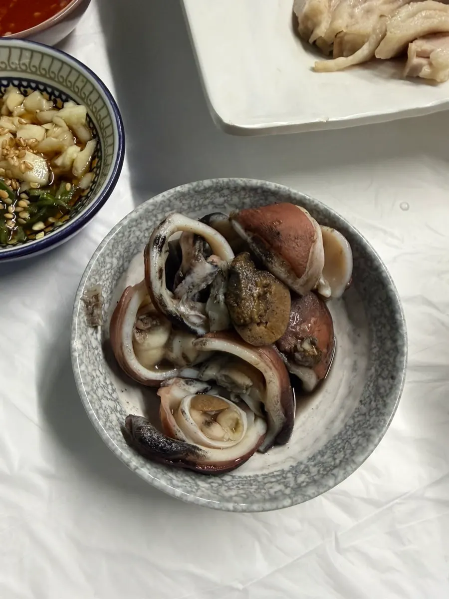 A generous serving of wrapping vegetables and tangy seaweed