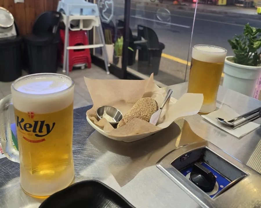 켈리 생맥주와 부시맨브레드