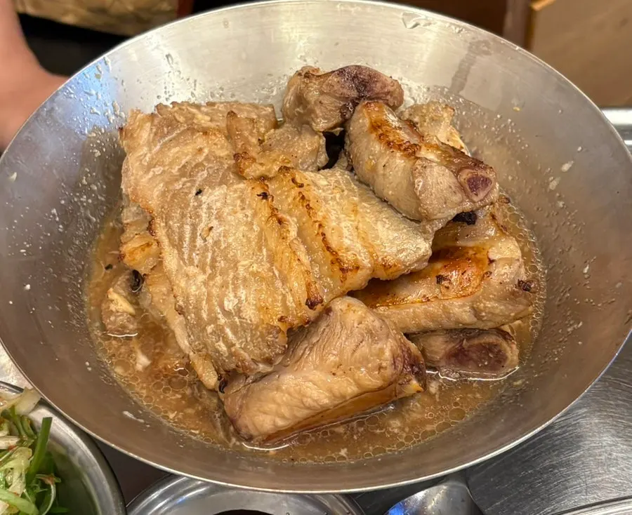 Pre-grilled pork ribs 800g with mushroom
