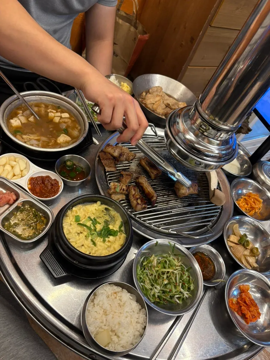 Table spread with the steamed egg added