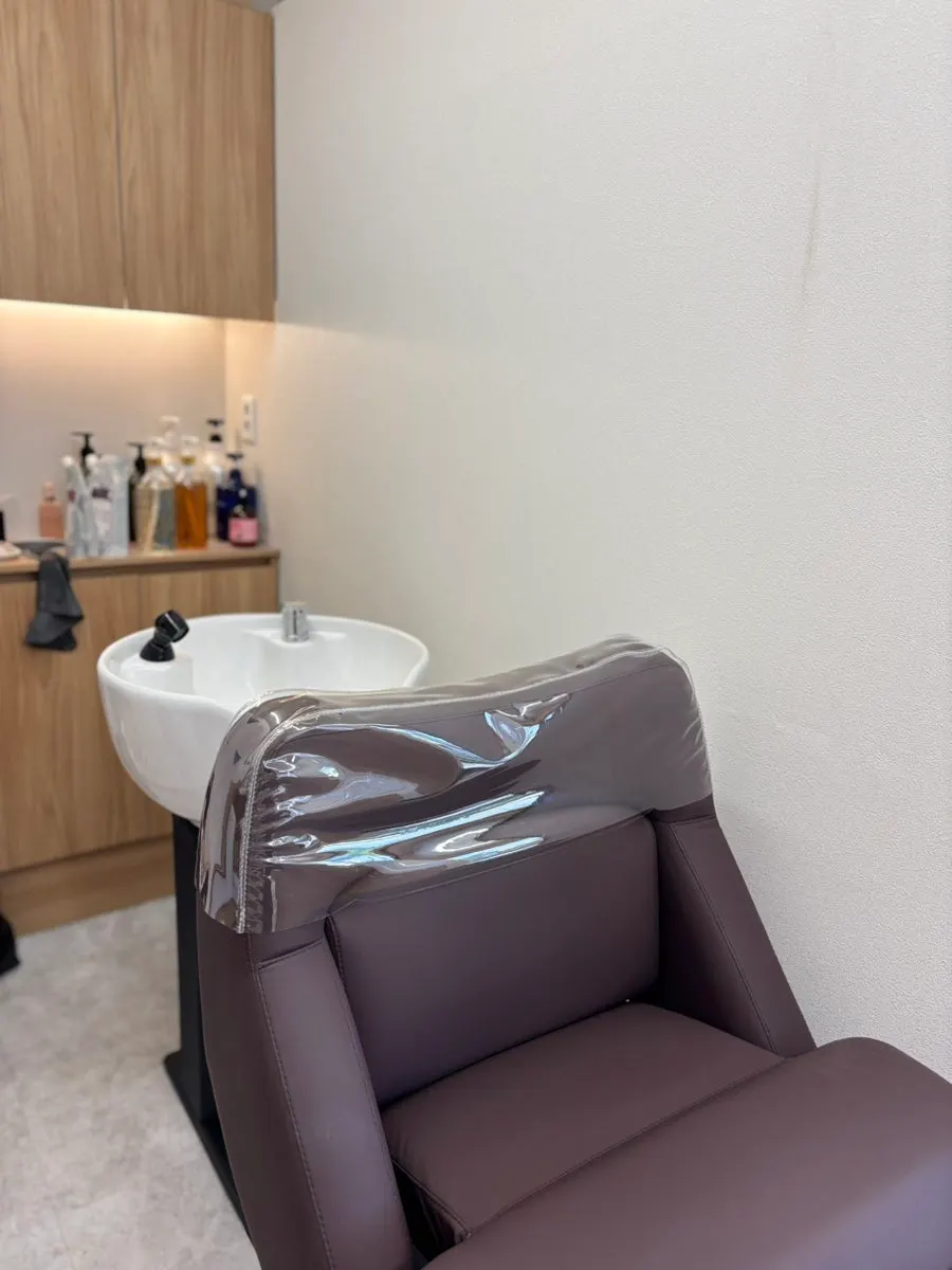 Shampoo area at Billogeu Hair