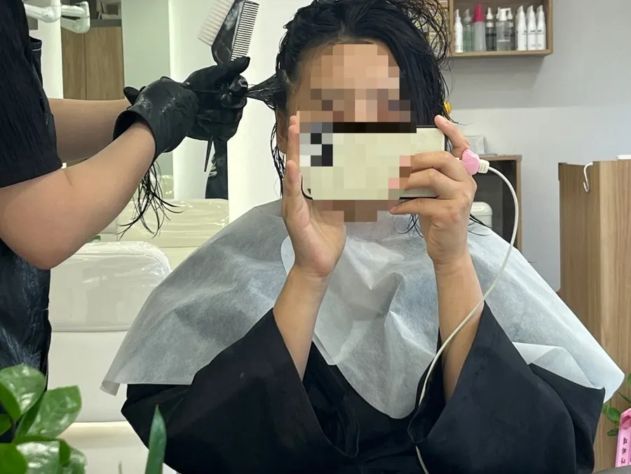 Preparing for the S-curl perm treatment