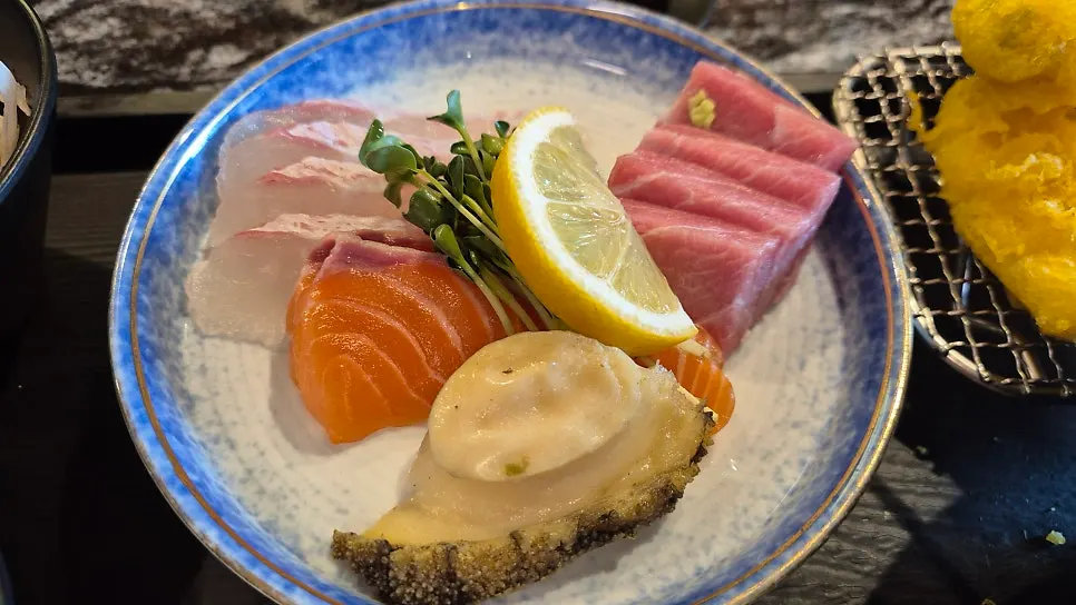 Thick salmon sushi and sashimi