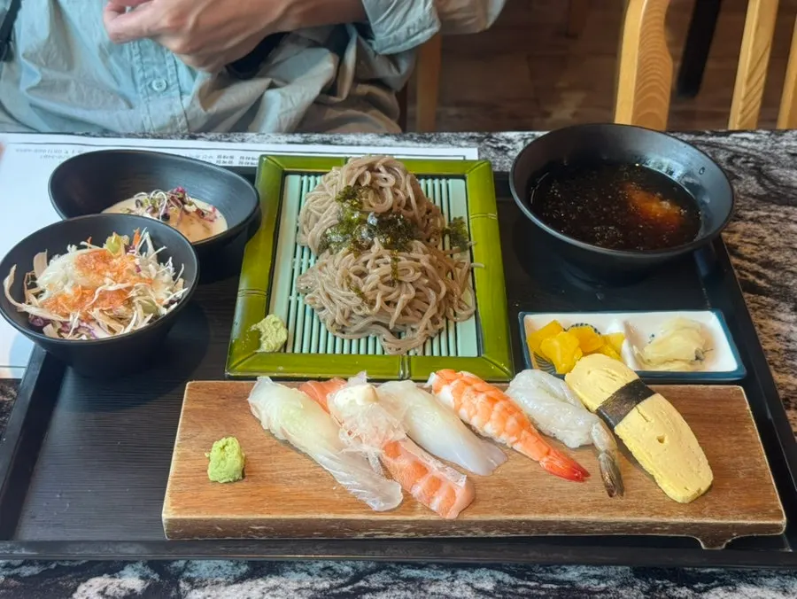 Ordered soba set and salmon soy-marinated rice bowl