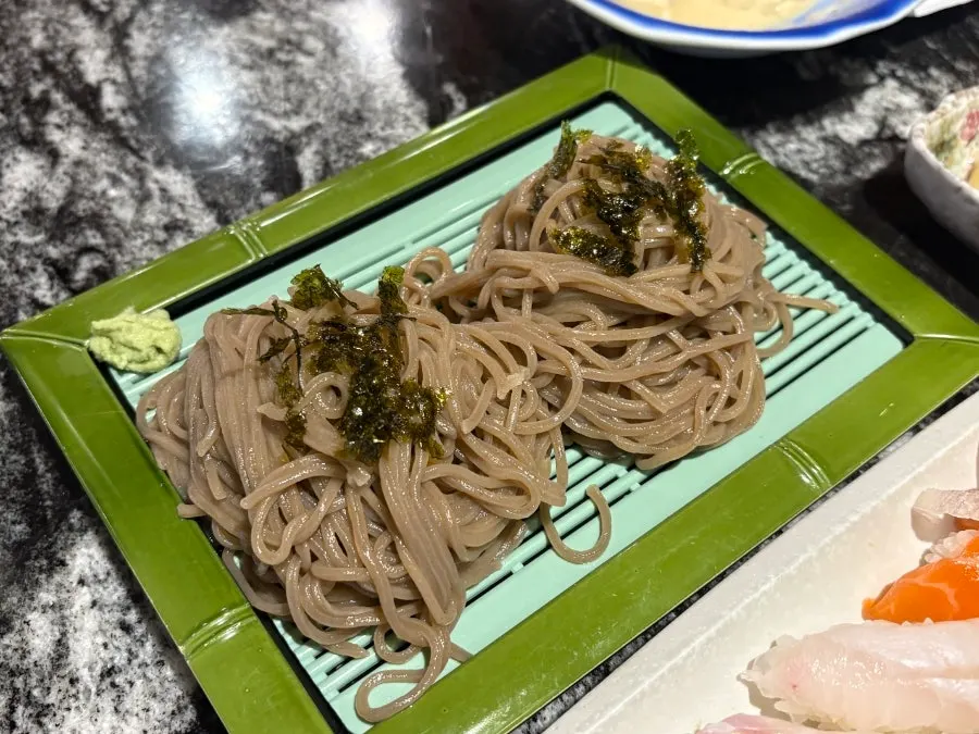 Flounder engawa and salmon sushi