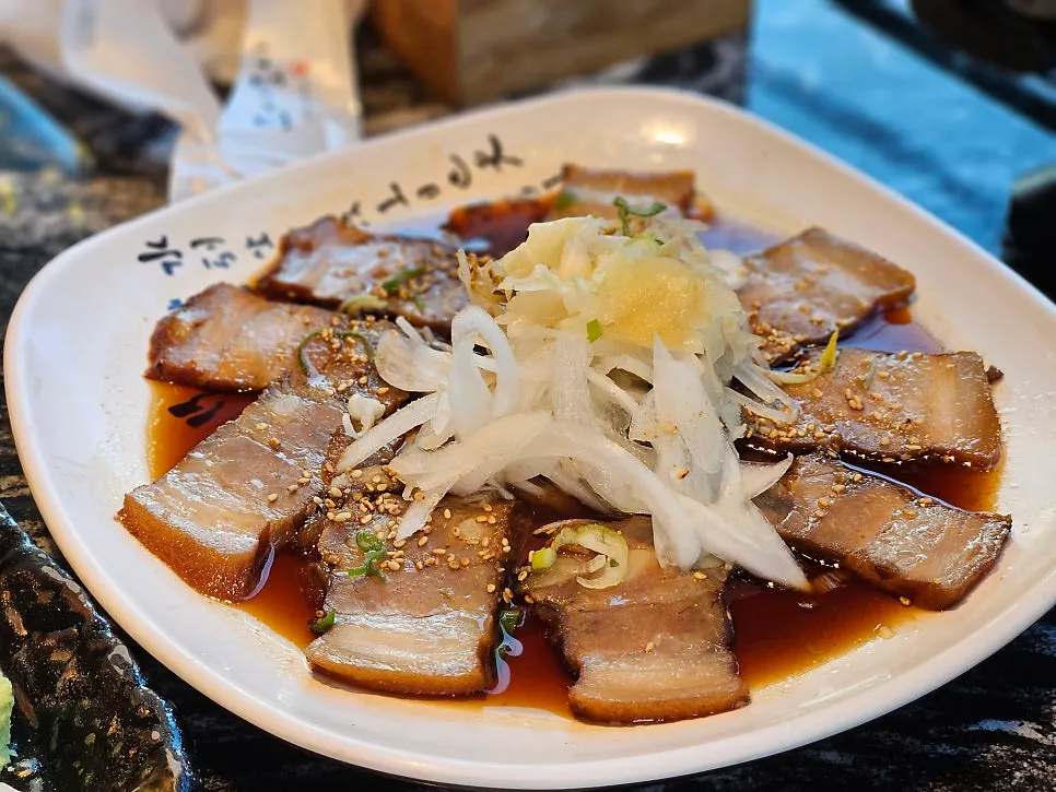 Chashu included in the set