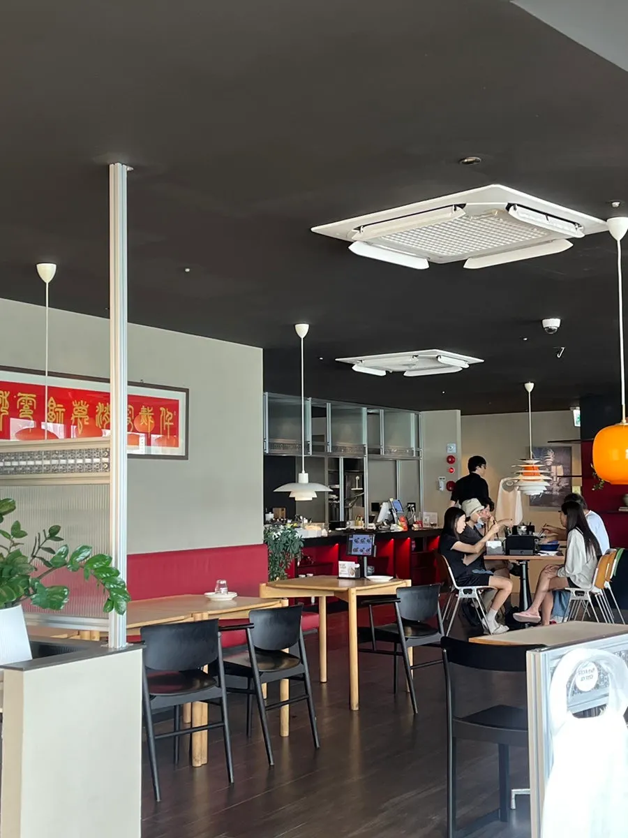 Hall seating inside Bueokgan Chinese Marine City Branch