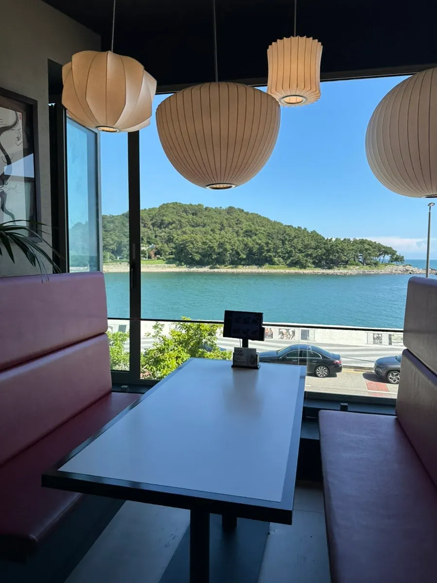 Window seat at a Marine City ocean-view Chinese restaurant
