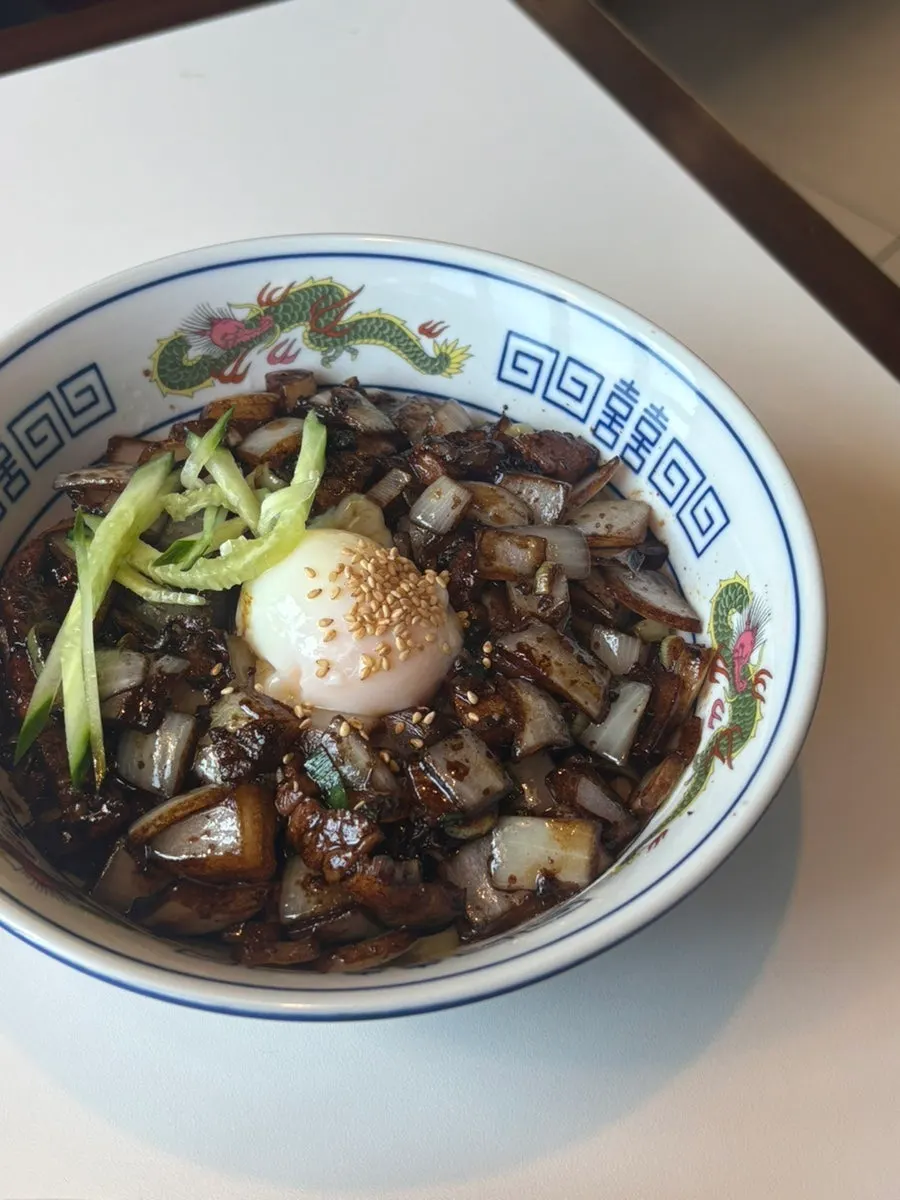 부엌간 차이니즈 마린시티점 2층 올라가는 길