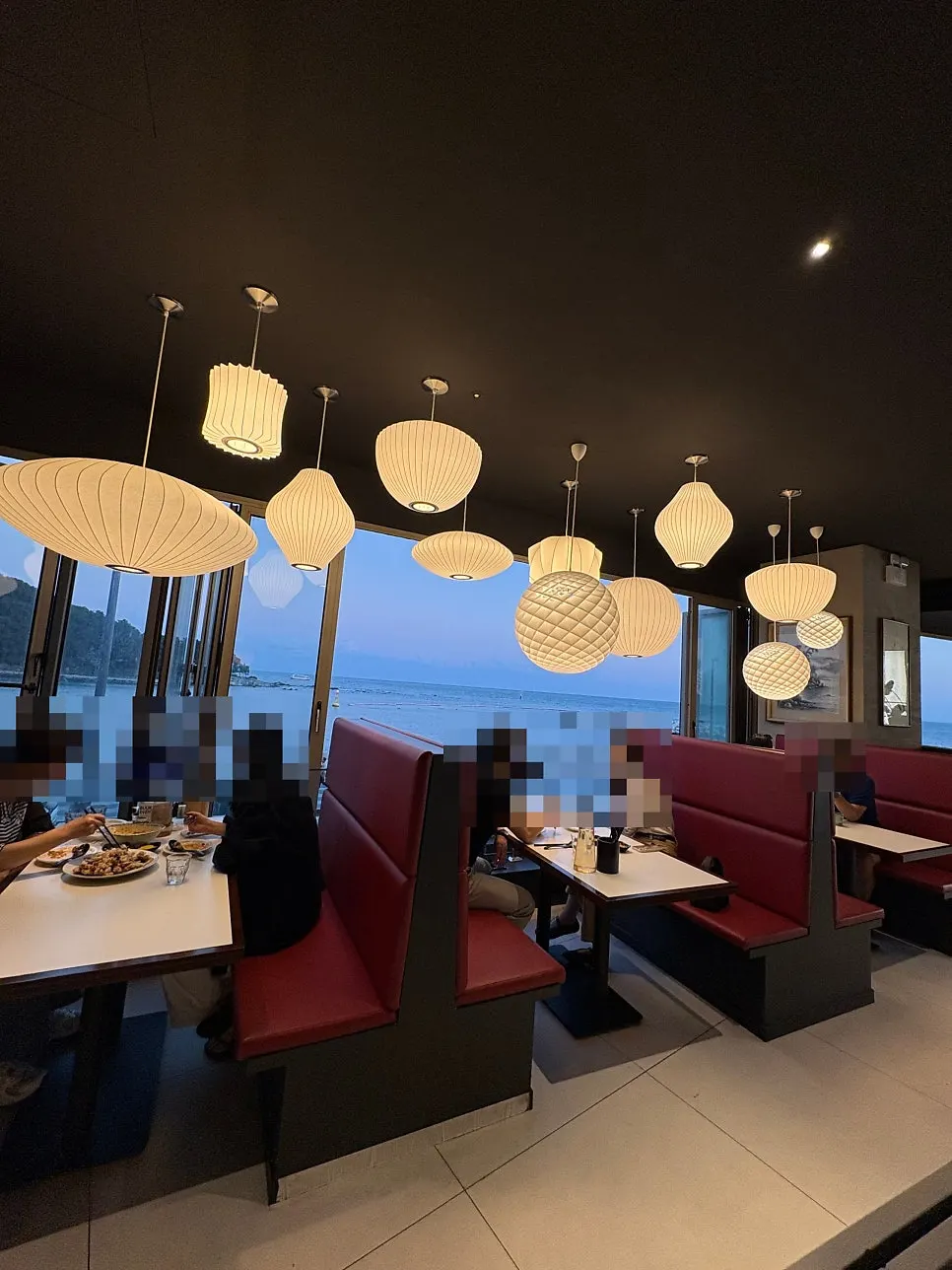 Seating area well suited to families