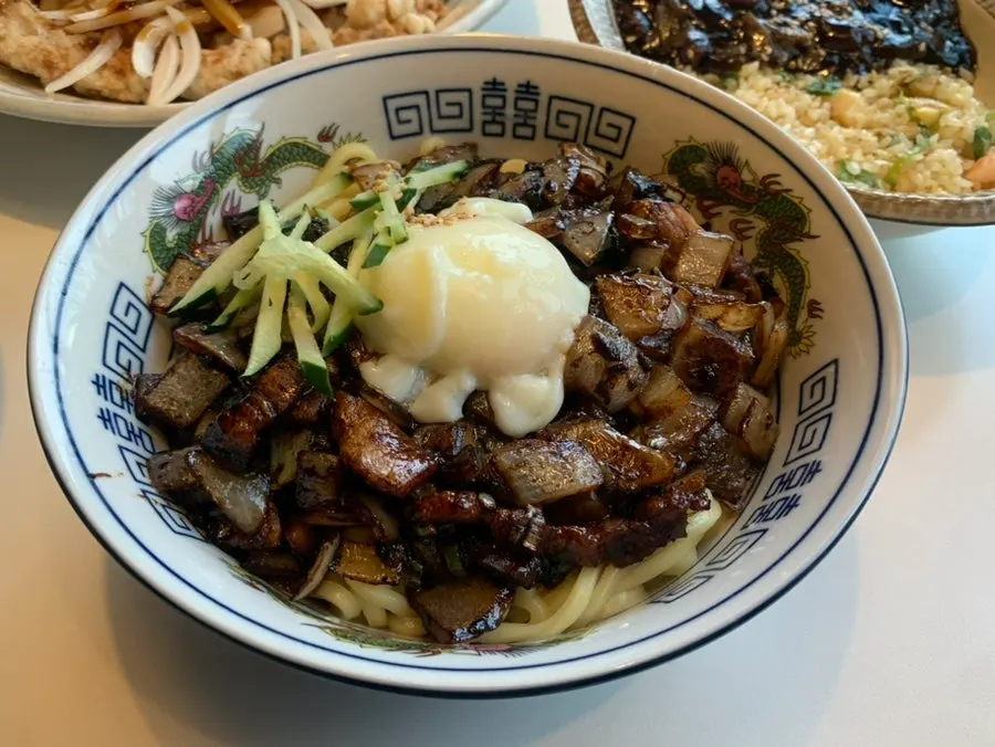 A closer look at the abalone and shrimp in the fried rice