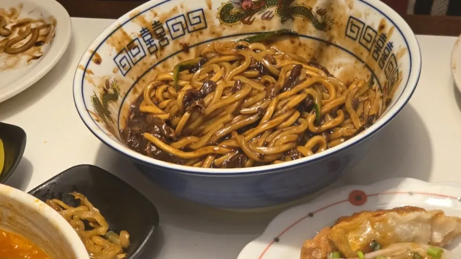 Tangsuyuk sized for sharing among several people